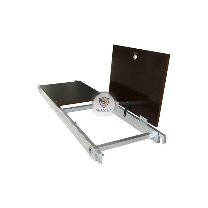 Plate-forme avec porte visite pour échafaudage ProTUBE L