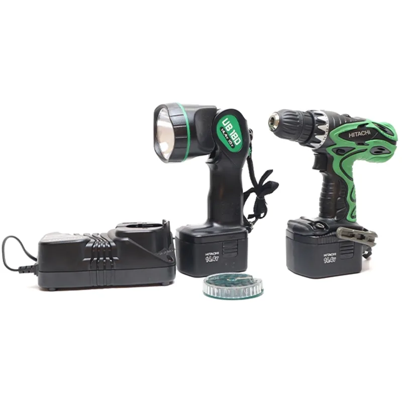 Coffret Perceuse-visseuse 13 Mm 14 V 2 Ah + Lampes + Embouts - Ds14dvf3