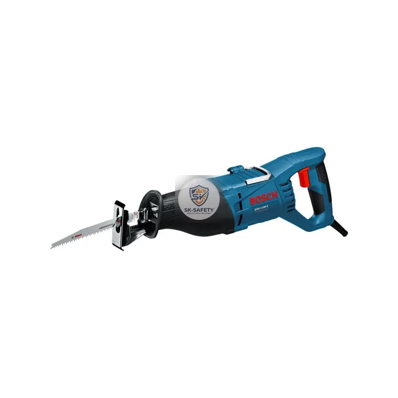 Scie sabre GSA 1100 E professionnel