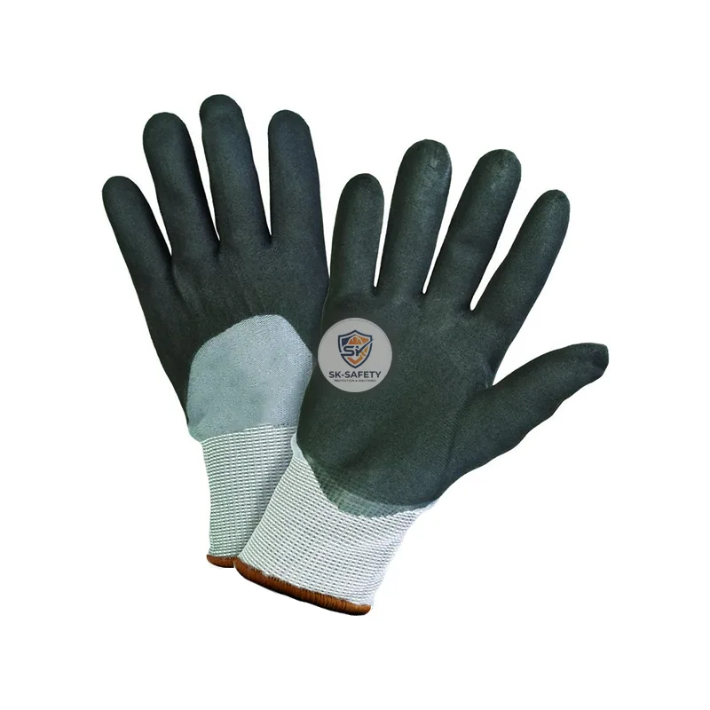 Gant en mousse de nitrile noir sur polyamide gris